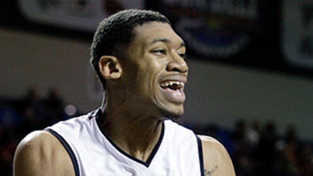 Tony-Mitchell.gif